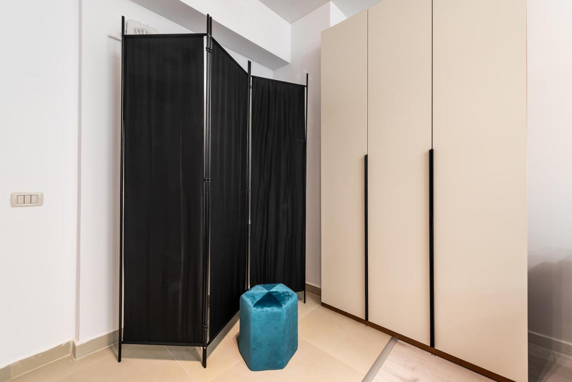 Apartment Address 811b2