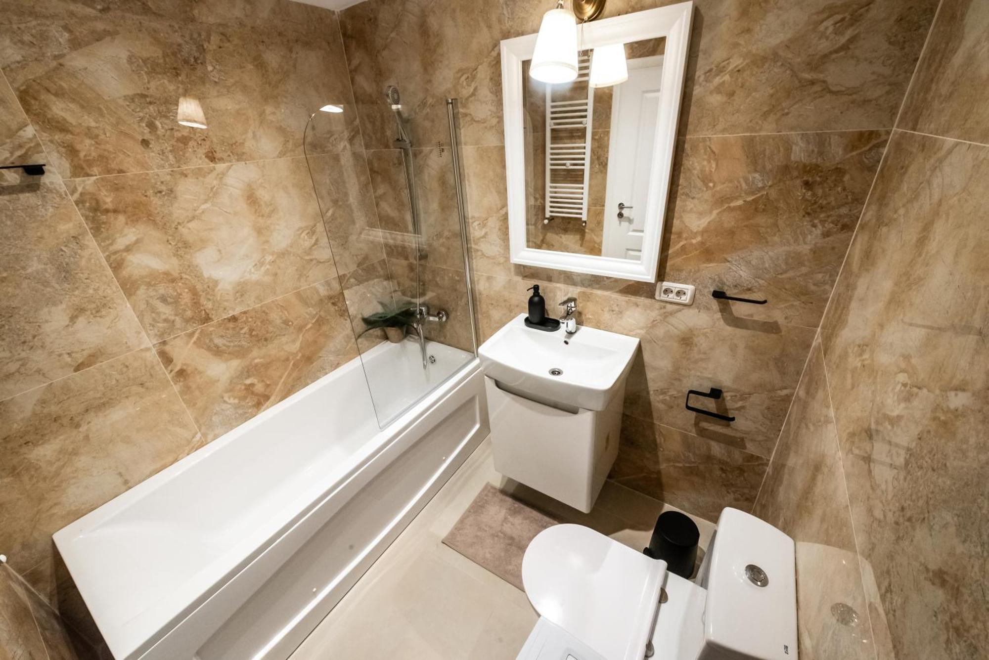 Address 811b2 Bucharest